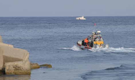 V brodolomu čolna z migranti pri Kanarskih otokih mrtvi in pogrešani