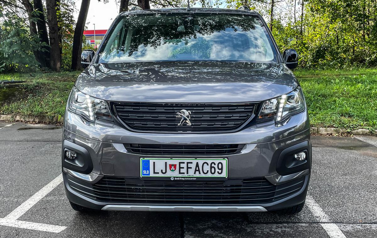 Peugeot e-rifter | Kljub električnemu pogonu ostaja zunanjost praktično nespremenjena. | Foto Gašper Pirman