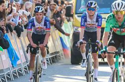 Evenepoelov napad se je končal s padcem, etapa spet Godonu