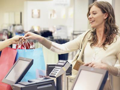 Priljubljeni outlet tik ob slovenski meji gre na dražbo