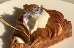 Imamo recept za jabolčno pito, ki jo lahko jeste brez slabe vesti