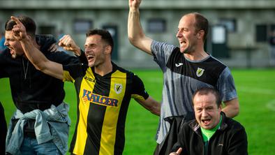 Iz druge lige izpadlo še Šmartno 1928