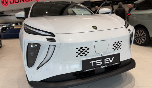 Lanski kitajski prvaki v Sloveniji: lahko res podvojijo svojo prodajo?