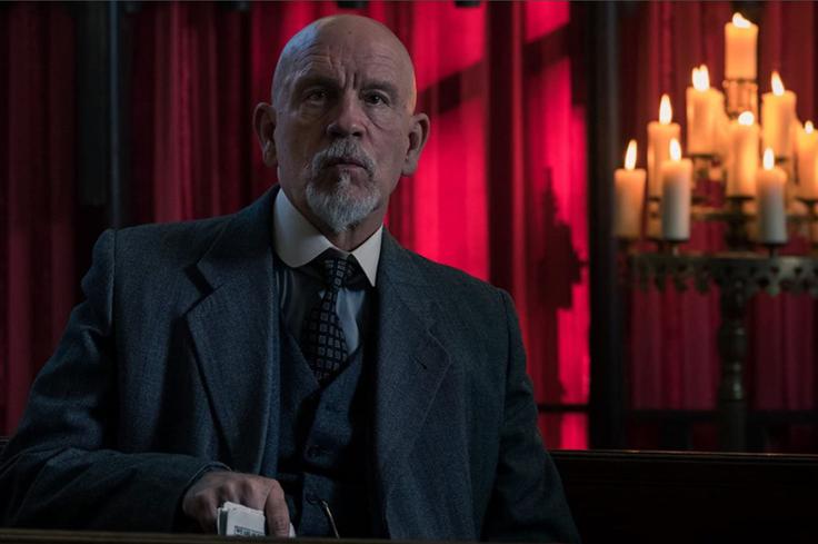 John Malkovich kot Hercule Poirot v miniseriji Umori po abecedi | Foto: IMDb