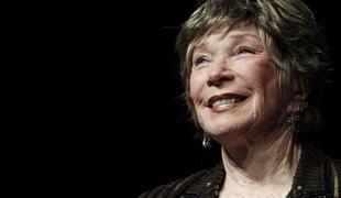 Shirley MacLaine: Hollywood ignorira starejše gledalce