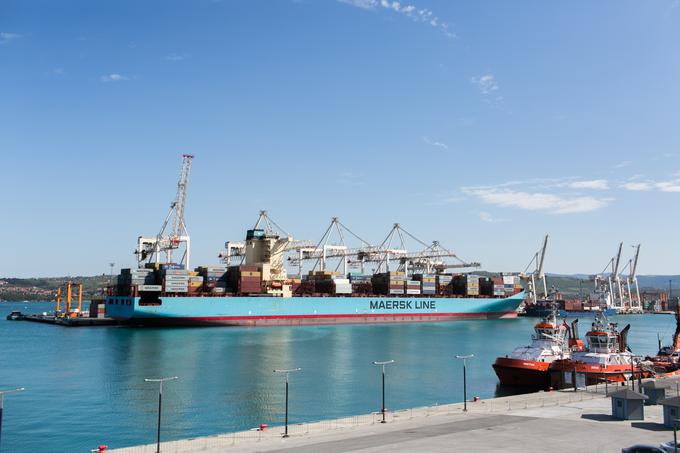 Ladjarji grozijo, da bodo, če država ne bo izboljšala prometne infrastrukture, tovor preusmerili v druga pristanišča.  | Foto: Klemen Korenjak