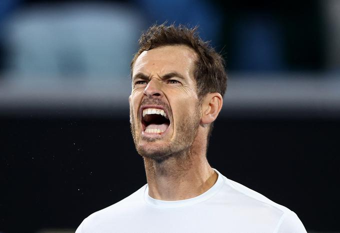Andy Murray je v treh dvobojih na igrišču preživel več kot 14 ur. | Foto: Reuters