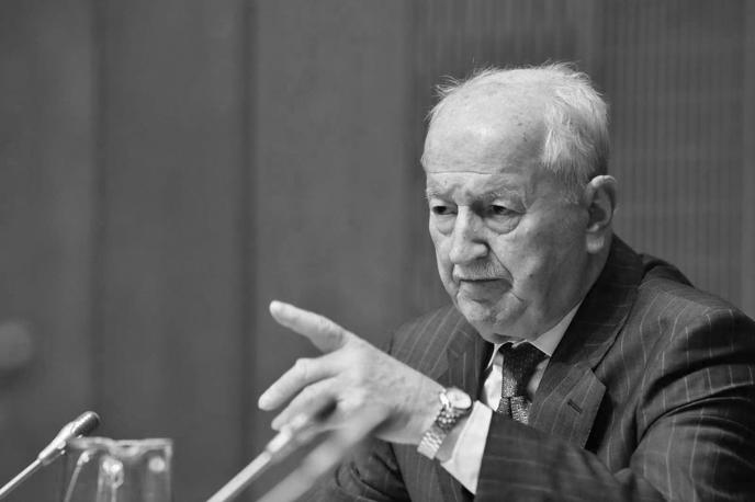 Janez Zemljarič | Zemljarič je bil rojen leta 1928 v Bukovcih pri Ptuju, na pravni fakulteti je diplomiral leta 1961, pozneje pa je imel številne politične, družbene in gospodarske funkcije. | Foto STA