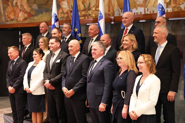 16. vlada Republike Slovenije.  | Foto: Bojan Puhek