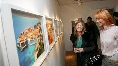 "Miniverse" Aleša Bravničarja v galeriji Galerija Fotografija