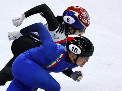 Južnokorejske drsalke zlate v štafeti na 3000 metrov