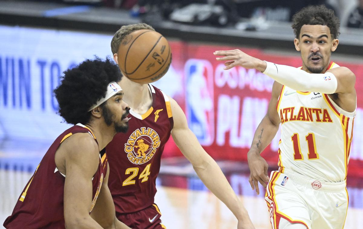 Trae Young | Košarkarji Atlante so si z veliko pomočjo Traeja Younga (38 točk) zagotovili napredovanje v končnico lige NBA. | Foto Reuters