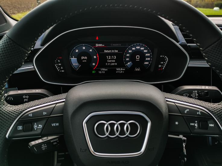 Audi Q3 sportback | Foto: Gašper Pirman
