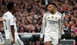 Barcelona zabijala Oblaku, Real po treh remijih le do zmage