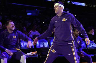 LA Lakers ob poškodbi Luke Dončića slavijo novega junaka, pri Dallasu so si oddahnili