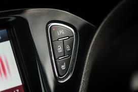 Opel corsa LPG - fotogalerija testnega vozila