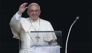 Papež: Spore v Cerkvi rešuje molitev