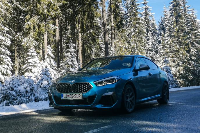BMW serija 2 gran coupe | Sprednji del si deli s serijo 1, a zaradi kupejevske srešne linije na cesti izstopa. | Foto Gašper Pirman