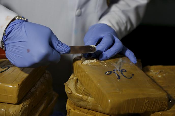 Kokain | Skupno tržno vrednost zasežene droge ocenjujejo na več kot 100 milijonov evrov.