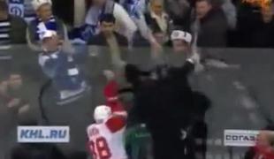 Prvaki lige KHL v novo sezono z vročekrvnim trenerjem (video)