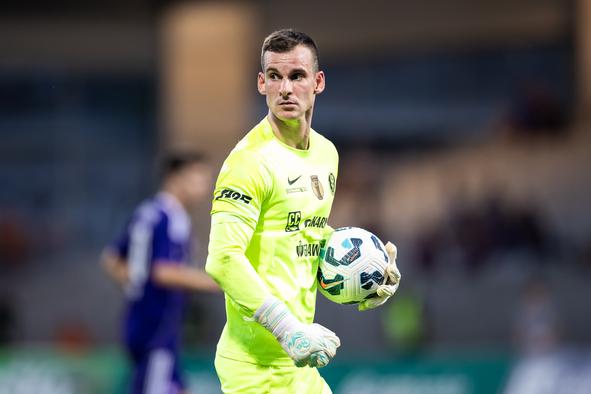 Vratar NK Celje Simon Sluga bo odsoten več mesecev