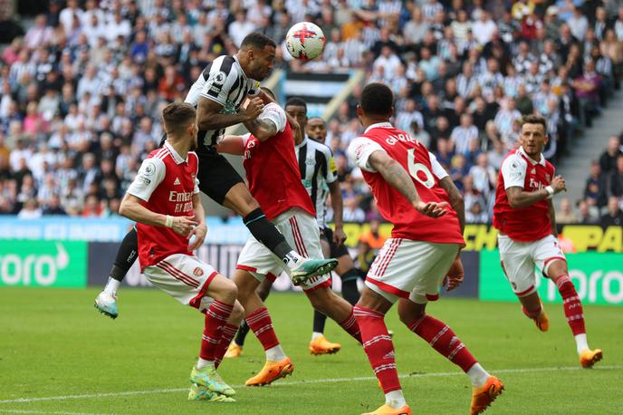 Newcastle - Arsenal | Arsenal je zmagal v Newcastlu in je zdaj spet le točko za vodilnim Cityjem. | Foto Reuters