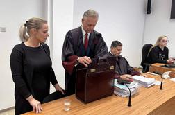 Zagovornik matere umrlega dečka zahteva prekinitev sojenja