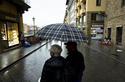 Poplave in zemeljski plazovi grozijo deželi, ki meji na Slovenijo