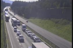 Kilometrski zastoji na štajerki: pot se podaljša za uro in 40 minut