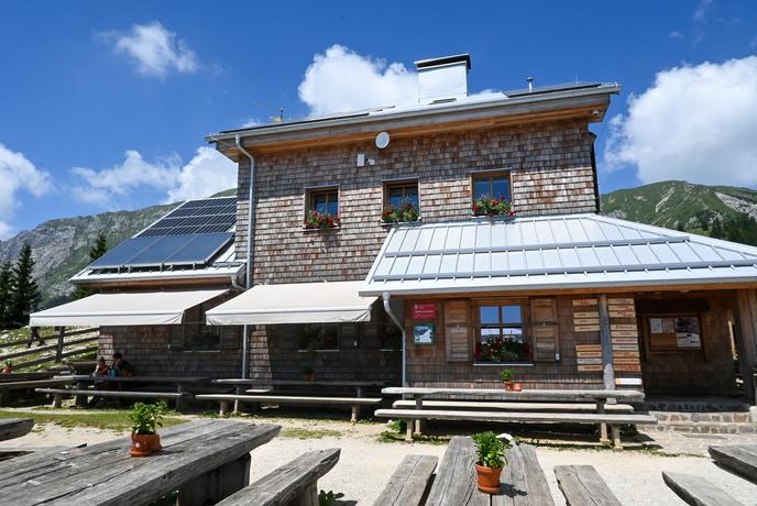 Dom na Kofcah išče novega oskrbnika