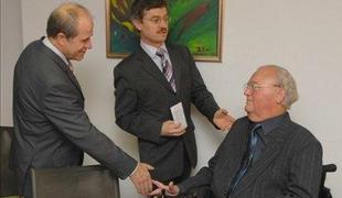 Minister Svetlik se bo pogovarjal z vsemi