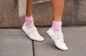 Material, ki ga nismo pričakovali na supergah, bo v letu 2026 pravi modni hit