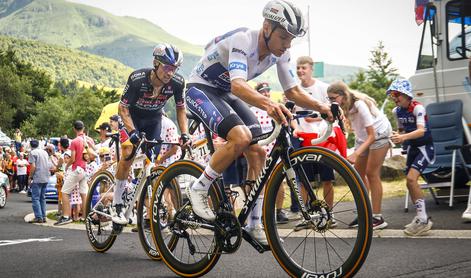 Evenepoel naj bi bil bližje prestopu k Rogliču, kot smo mislili #video