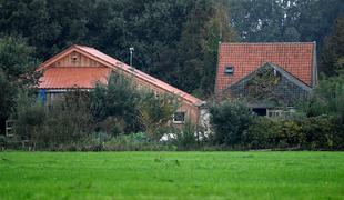 Na Nizozemskem aretirali še očeta izoliranih otrok s kmetije