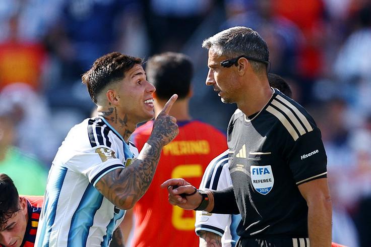 Slavko Vinčić je imel v finalu SP ogromno dela predvsem s strastnimi Argentinci. | Foto: Reuters