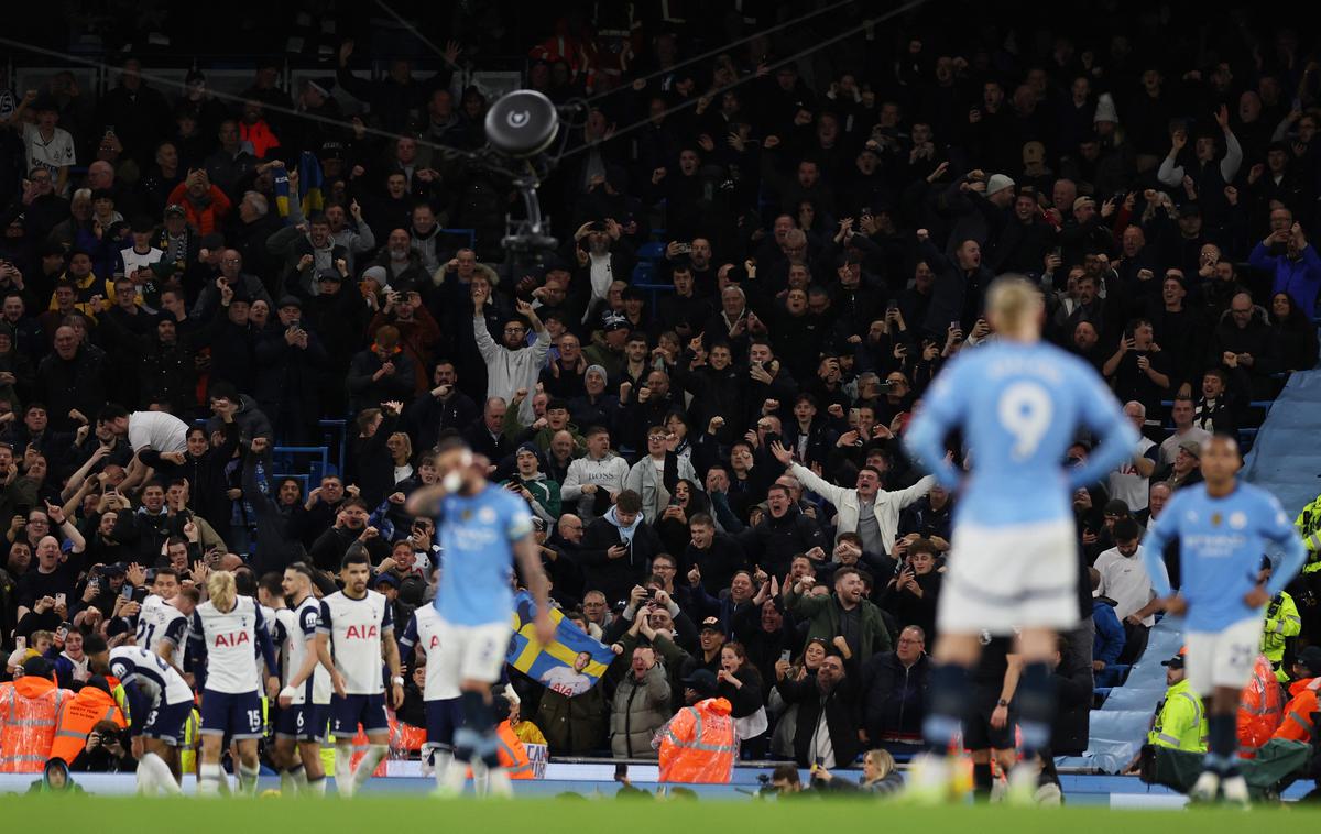 Manchester City Tottenham | Manchester City je na Etihadu izgubil proti Tottenhamu kar z 0:4. | Foto Reuters