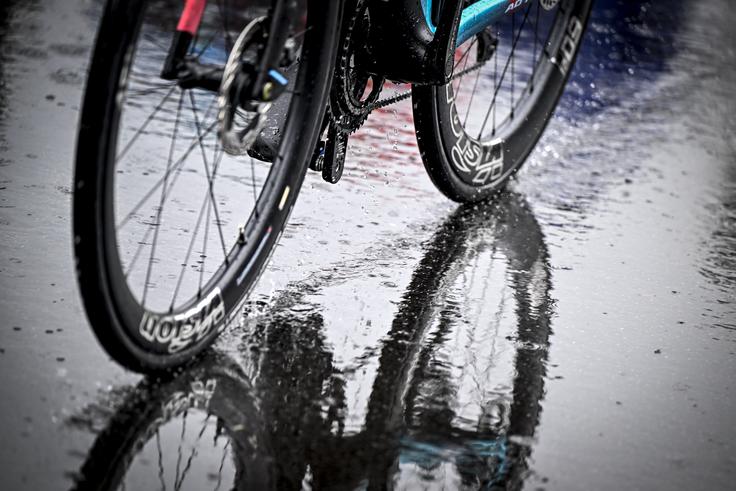 Tour de France dež | Foto: Reuters
