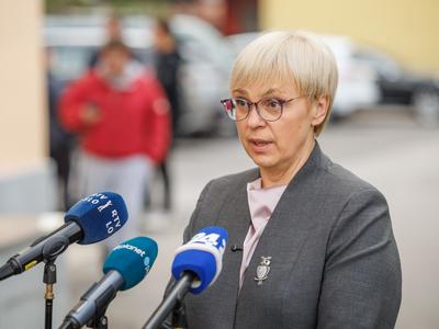 Pirc Musarjeva ob oddaji glasu o možnosti referendumskega dne