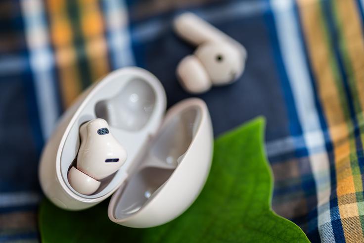 Po zmogljivosti se kosa tudi z Applovimi Airpods Pro 2. | Foto: Gaja Hanuna