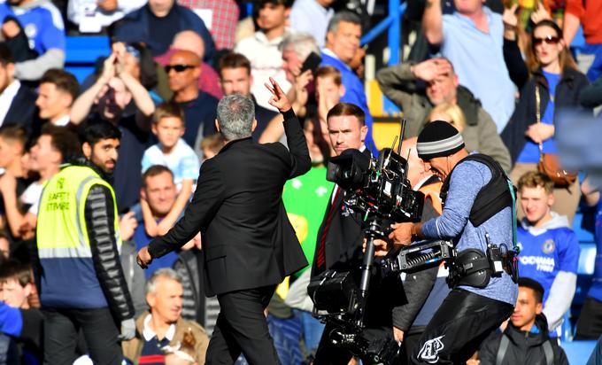 Jose Mourinho je na Stamford Bridgeu povsem izgubil živce. | Foto: Reuters