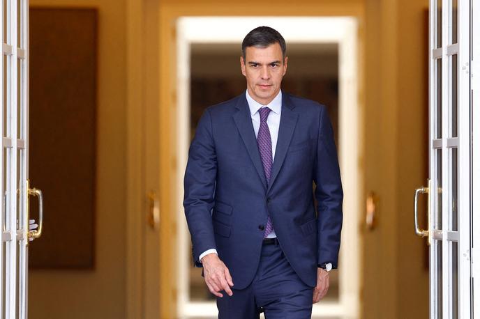 Pedro Sanchez | "Da bi lahko naredili več, moramo obnoviti in razširiti podporo ljudi," je v današnjem televizijskem nagovoru dejal premier Sanchez. | Foto Reuters