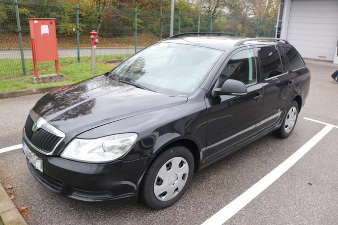 škoda, tihotapec, Metlika, mejni prehod, policija, 23102025 | Tihotapec je v priporu, državljani Turčije pa so izrazili namero za oddajo prošnje za mednarodno zaščito. | Foto PU Novo mesto