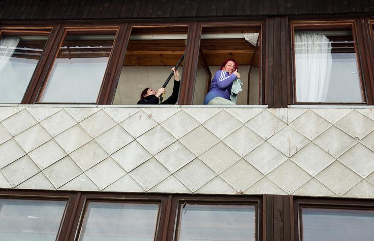 Vsi se trudijo, da bi obiskovalce pričakala v čim lepši podobi.  | Foto: Vid Ponikvar