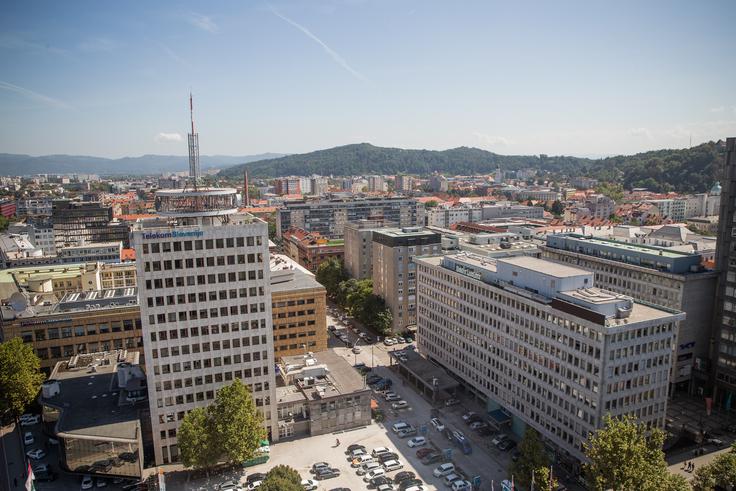 Telekom Slovenije je ISP, na primer.  | Foto: Bor Slana
