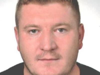Pozor: ponoči se je zgodil umor. Storilec na begu. "Umaknite se na varno"