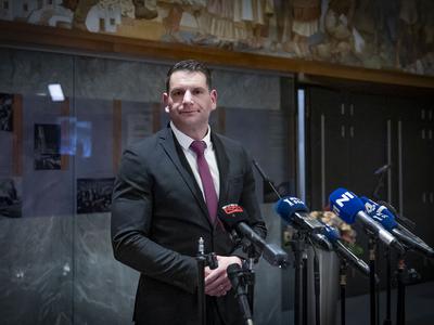 Stevanović bo sporočil, kako so se odločili #vŽivo
