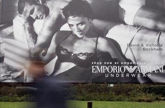 Razgaljeni David Beckham za Emporio Armani