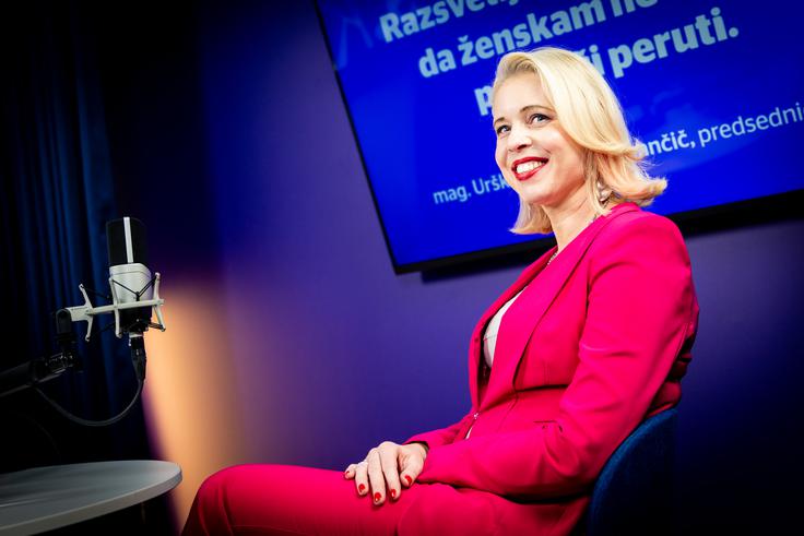 "V sebi nimam slabih namenov, tako da se mi je zdelo, zakaj bi drugi ljudje imeli neke slabe namene, če jim pravzaprav nič žalega ne želim," pravi Urška Klakočar Zupančič, na katero se je ob vstopu v politiko usul plaz kritik. | Foto: Gaja Hanuna