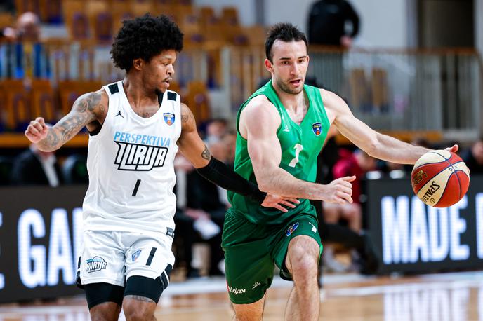 Ilirija : Krka | Krka je v Hali Tivoli ugnala Ilirijo. | Foto Aleš Fevžer