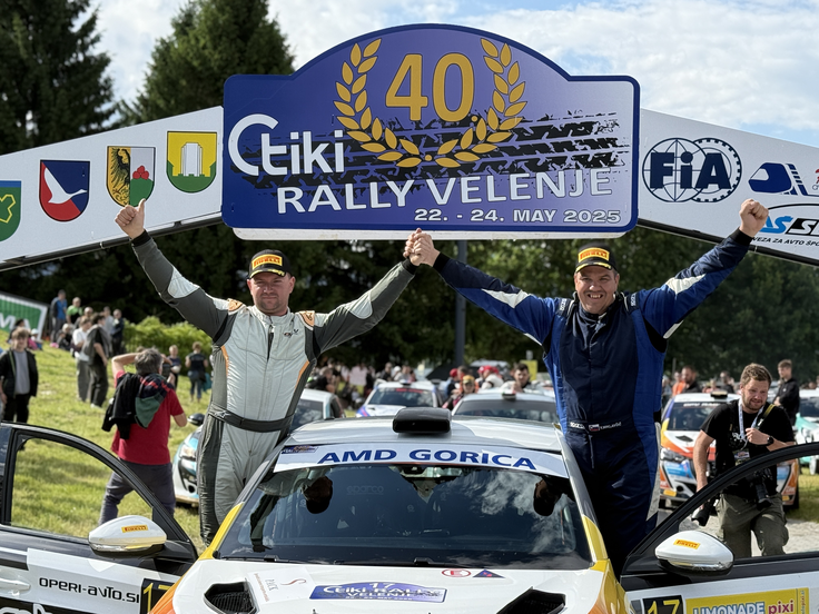 Vasja Miklavčič in Martin Černigoj (peugeot 208 rally4) vodita v skupnem seštevku Divizije 2. | Foto: Gregor Pavšič